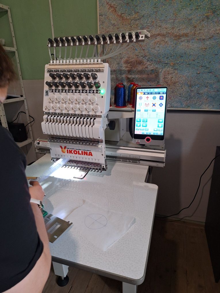 Професионална бродираща машина 15 Конечена with pro technology