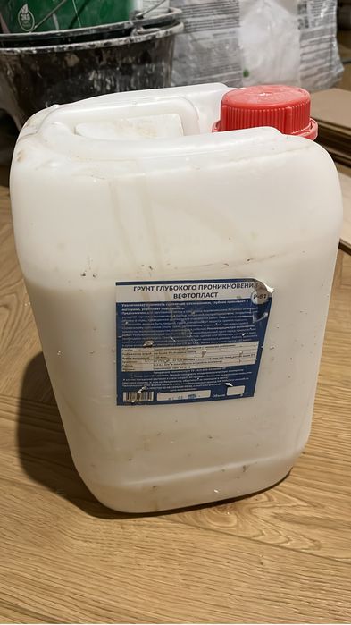 Продам грунтовку 10 л