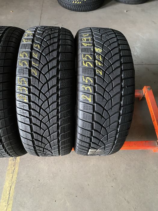 Anvelope iarna 235/55/19 Goodyear Ultra Grip Performance 235 55 19 R19