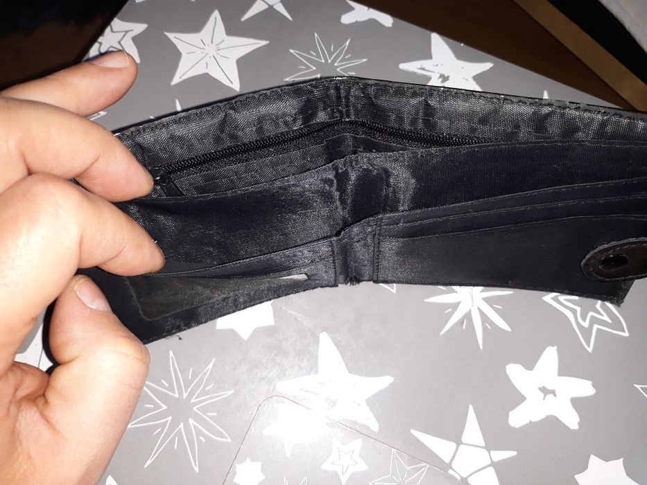 Portofel din piele,nou.