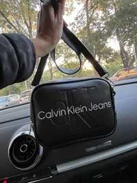 Нови дамски чанти Guess Marc Jacobs Calvin Klein