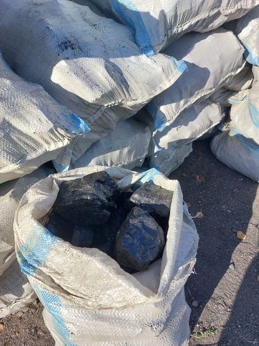 Уголь Дрова в мешках и машинами