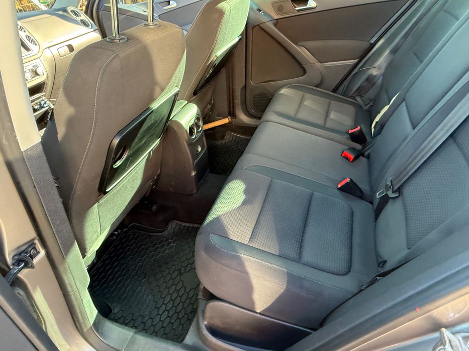 Vând VW Tiguan, 2011, diesel, 4x4 permanent, 8600 euro.