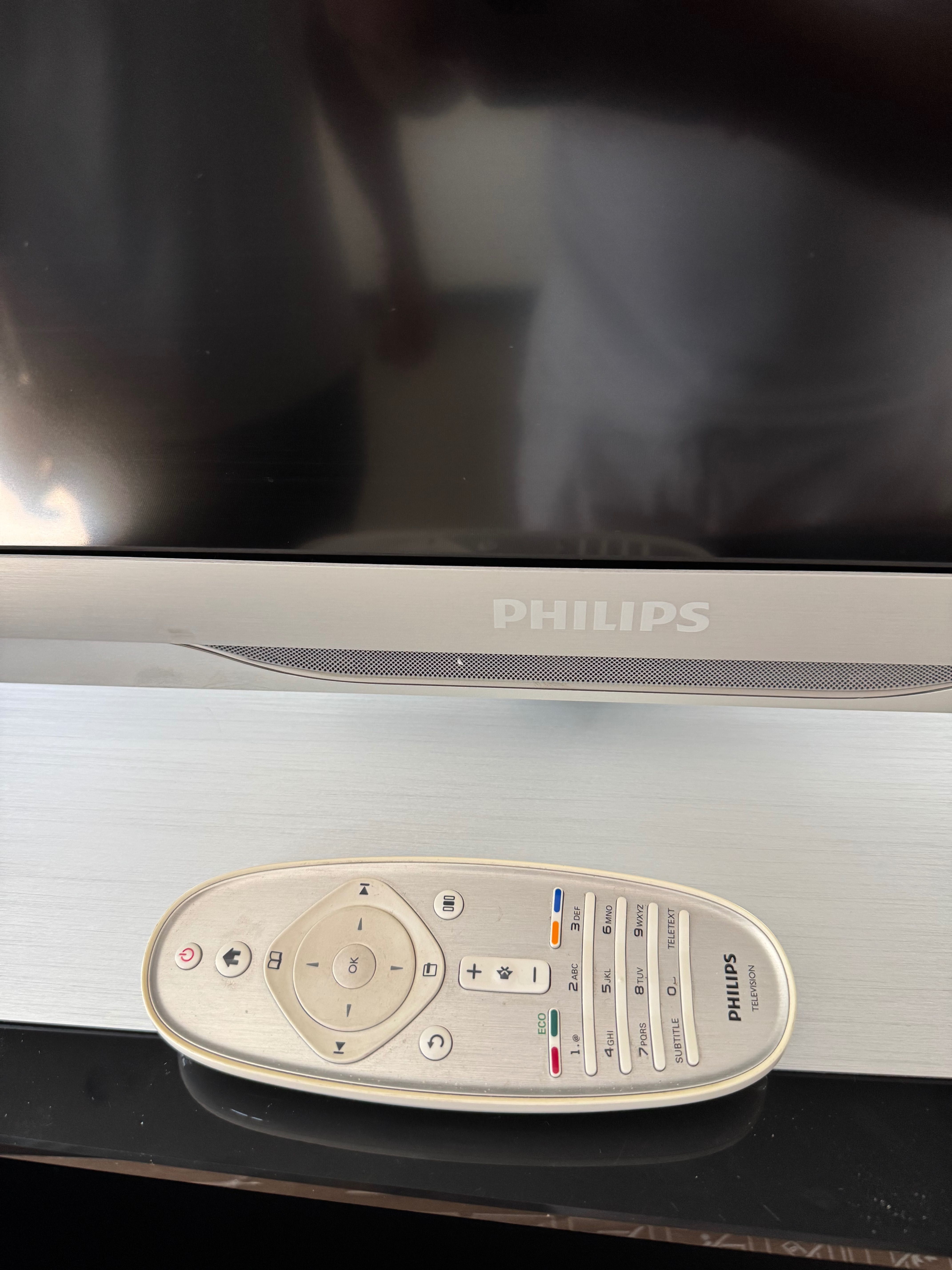 Телевизор Philips 42 инча