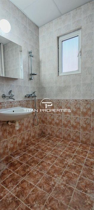 Тристаен апартамент под наем в кв. Кършияка