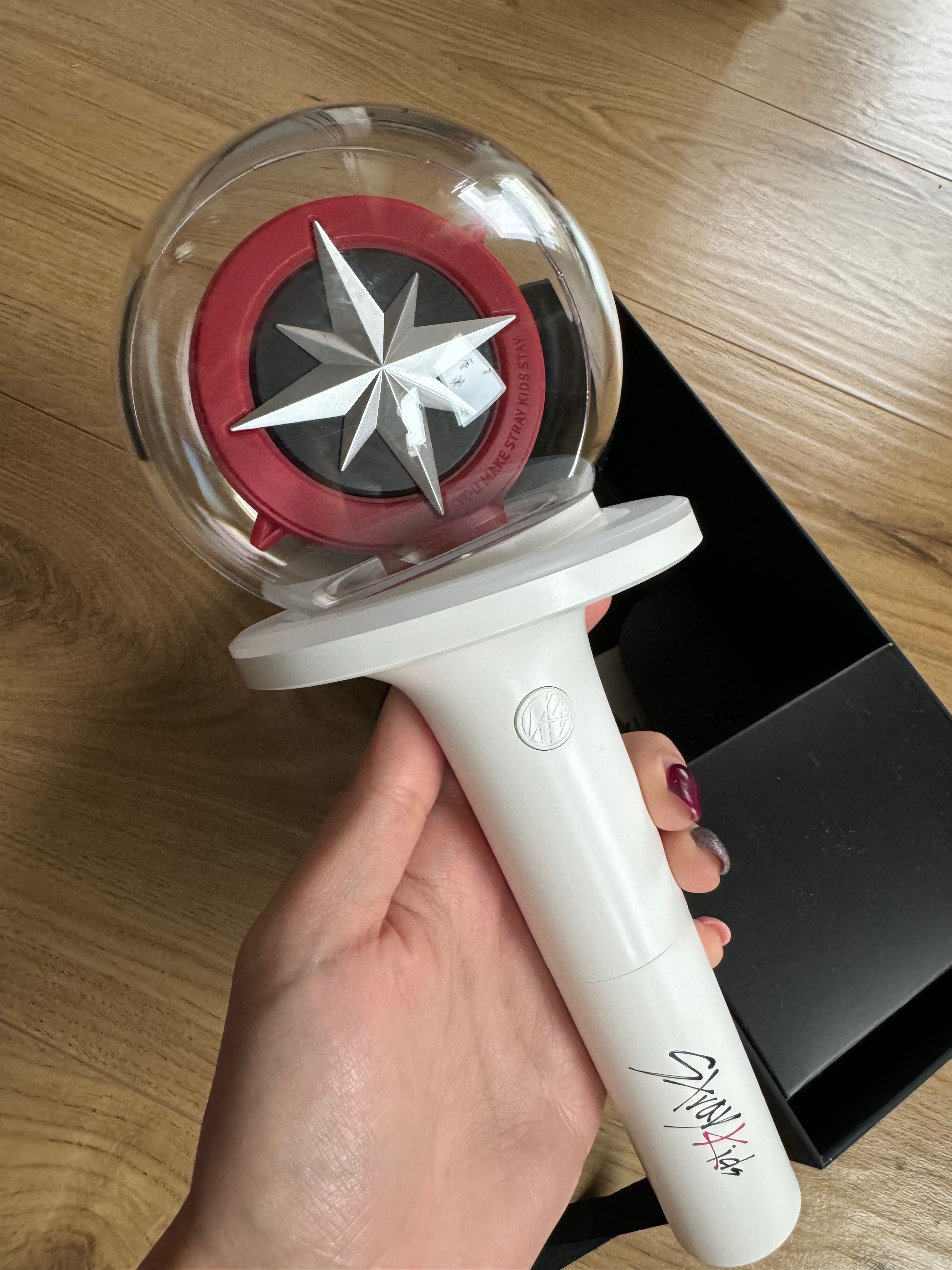 STRAY KIDS official lightstick ver.2