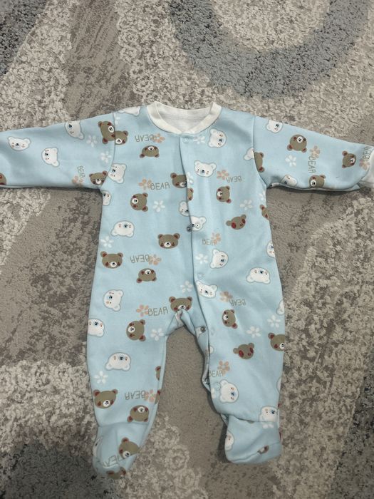 Отдам пакет детских вещей с 0 до 2х лет за 2.000тенге