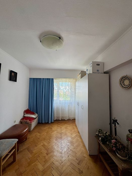Apartament 4 camere zona Tineretului