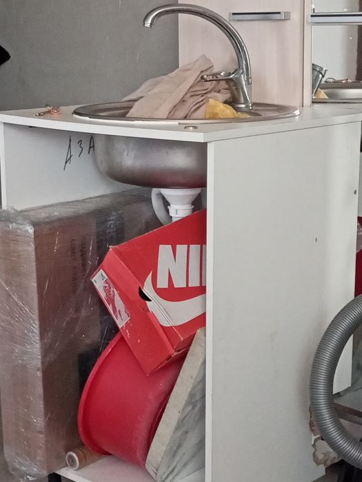 Мойка с краном, состояние отличное