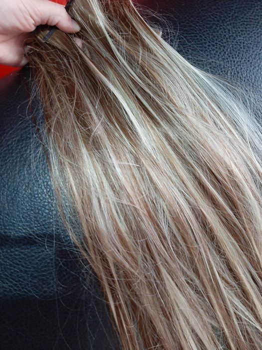 Изкуствена коса на треси