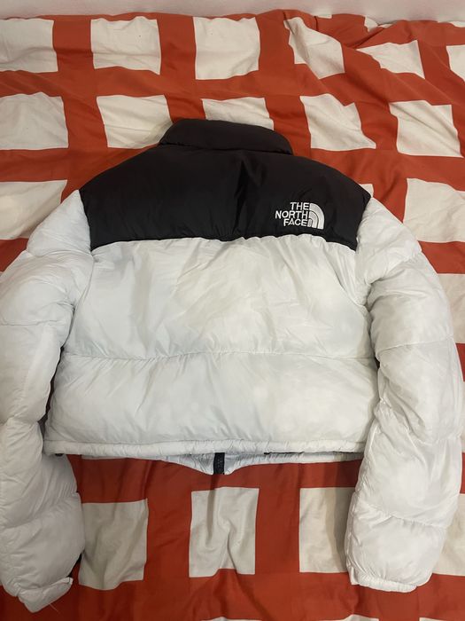 geaca The North Face Alba Scurta(marime de femei)