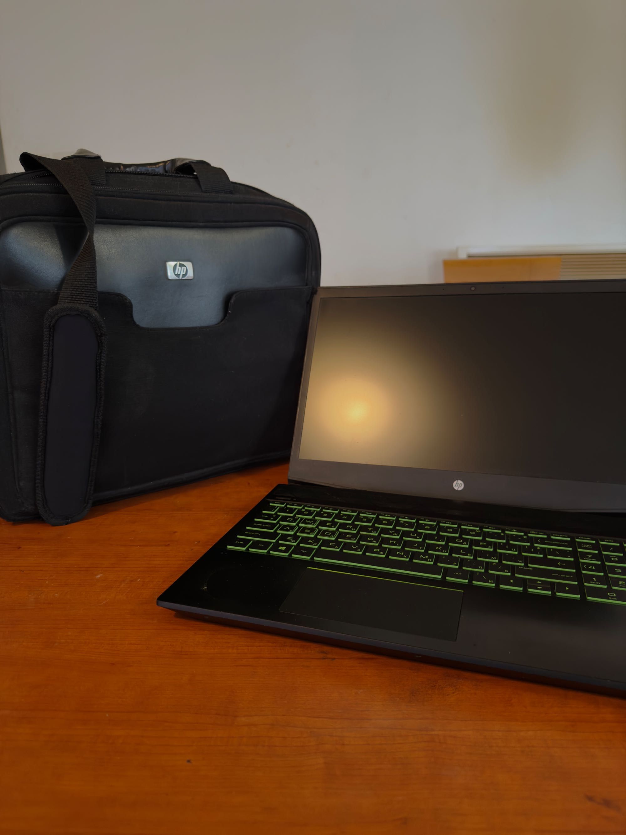 Лаптоп hp pavilion 8gen