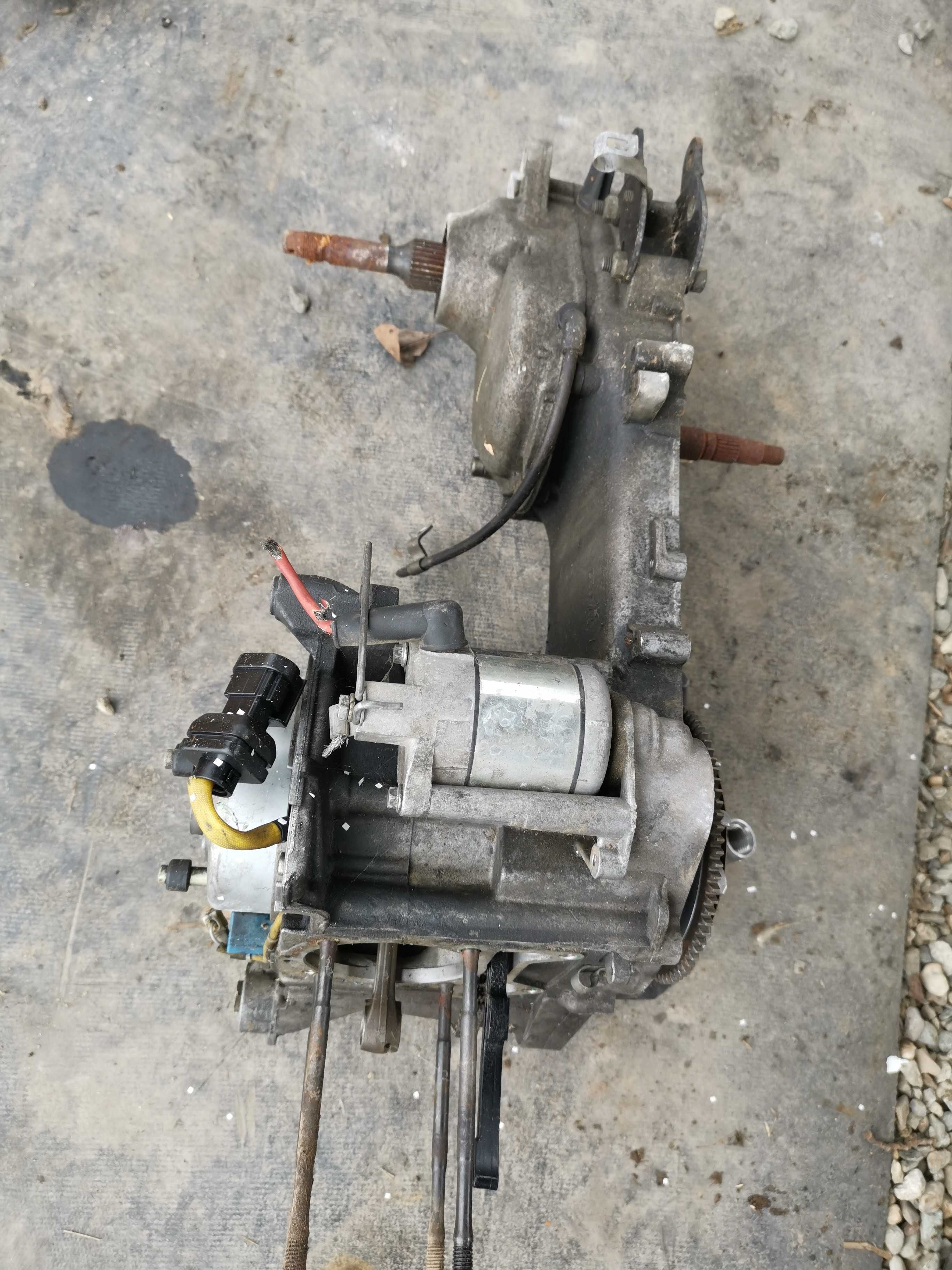 Motor / pinioane /  biela Piaggio X9 Evo 125