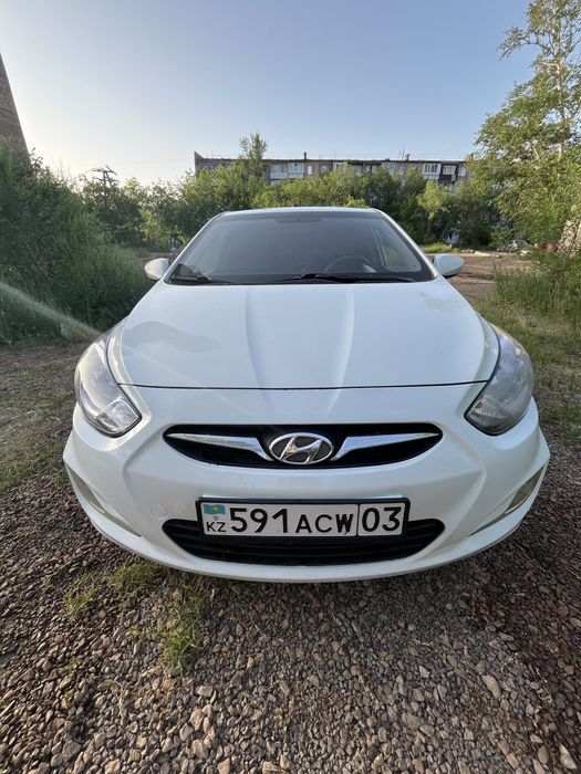 Hyundai accent 2014