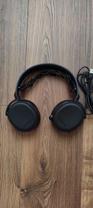 Casti Steelseries Arctis 5