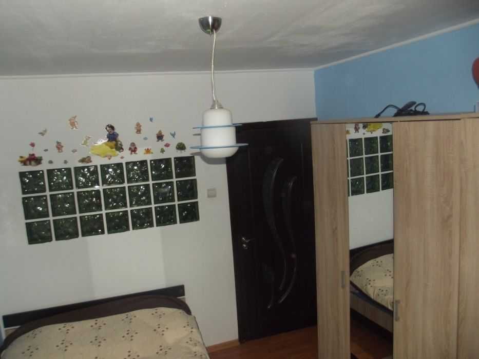 Apartament 3 camere de inchiriat