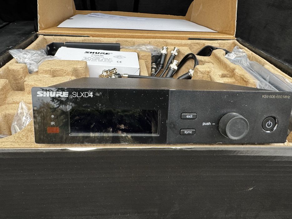 Shure SLXD24 с глава Beta58