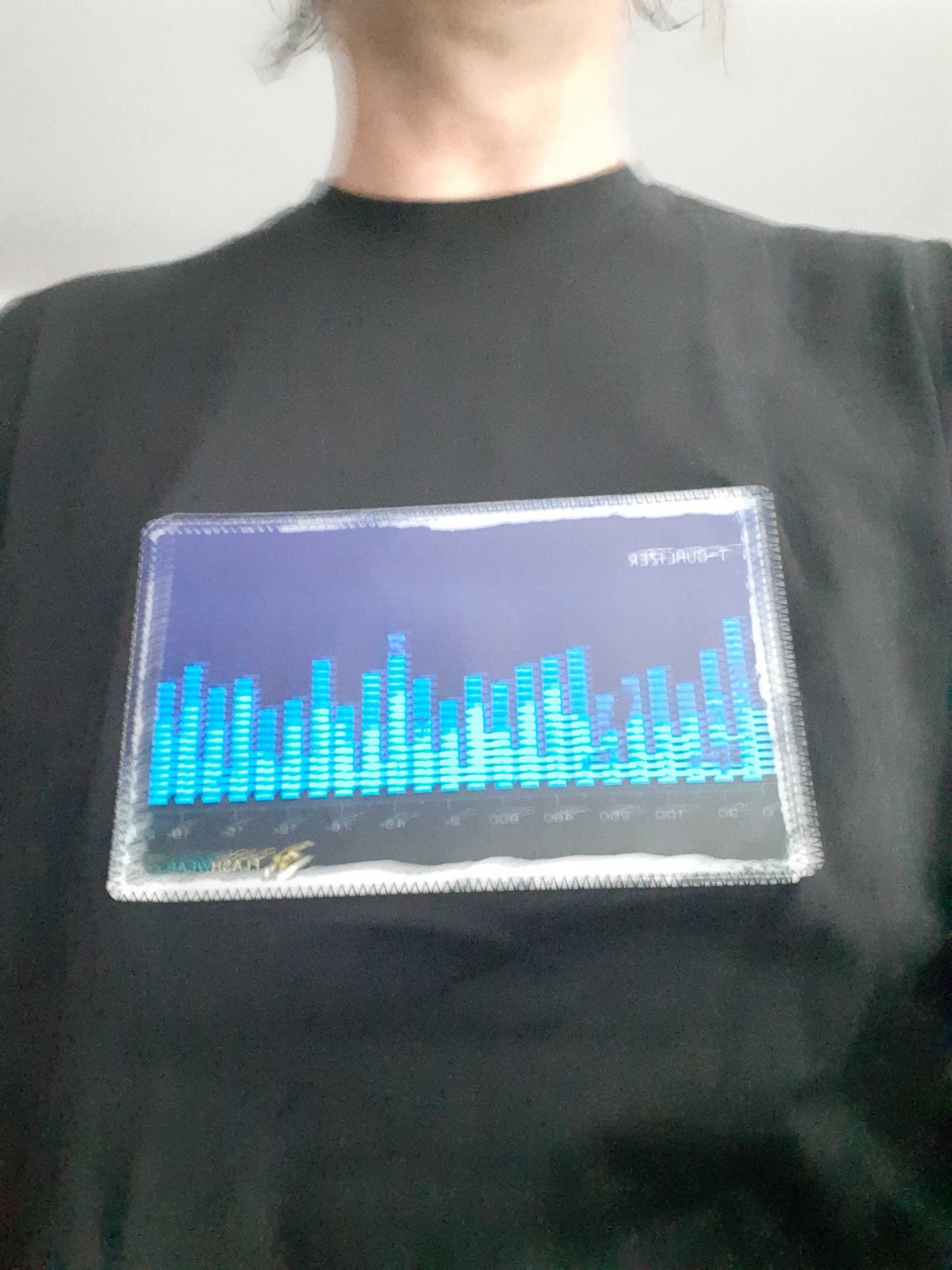 Tricou pt DJ L-XL cu senzori de sunet