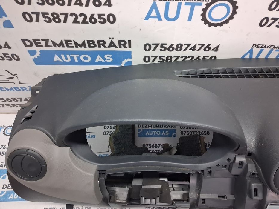 Plansa bord Dacia Sandero 2007 - 2011