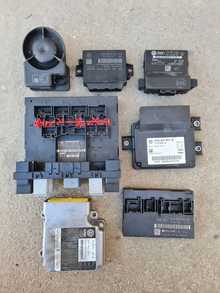 Modul senzori parcare / Can Gateway / Modul frana de mana Vw Passat CC