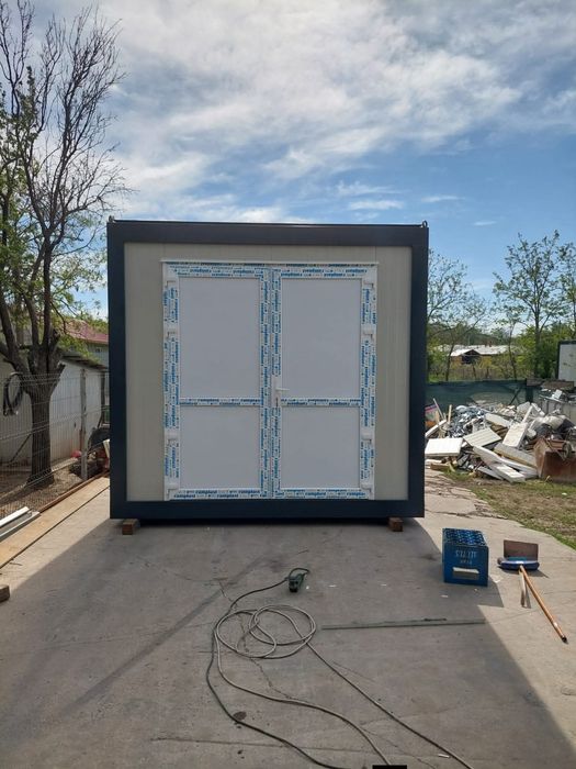 Vând containere modulare