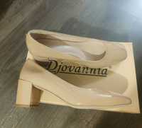Новые туфли Djovannia