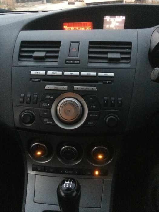 Мазда 3 на части няколко броя mazda 3 na chasti