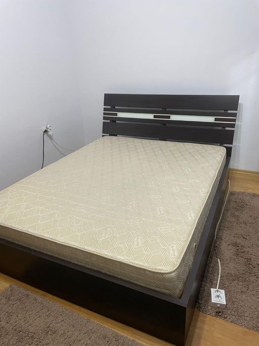 Pat 160x200 + saltea stare buna