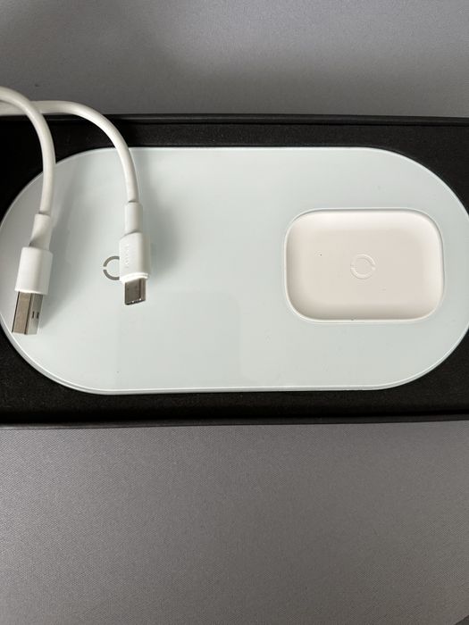 Beaseus безжично зарядно