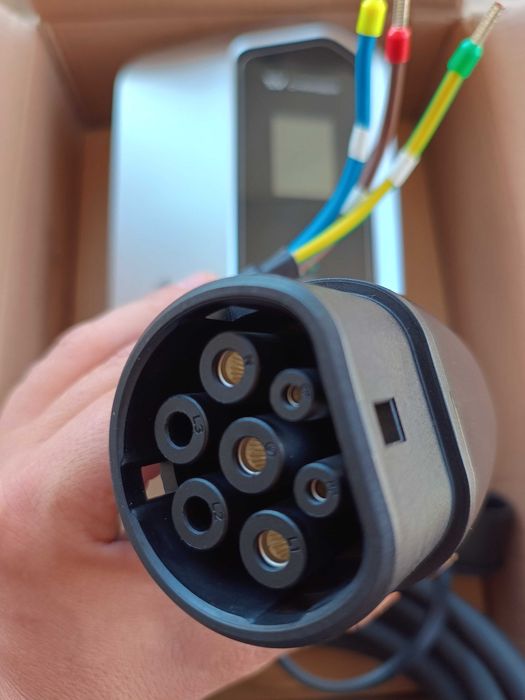 Зарядна Станция за Електромобил с WiFi, 7 kW, Тип 2, за Стенен Монтаж