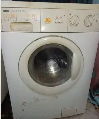 Продам стиральную машину