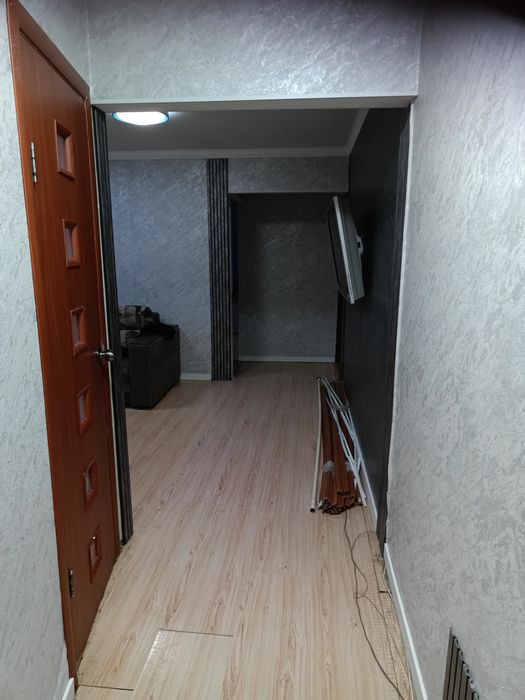 Продаётся трёхкомнатная квартира