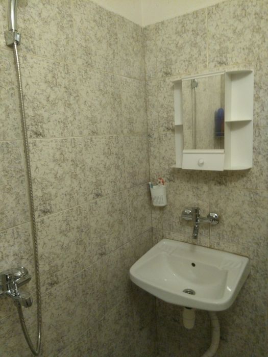 Дава се под наем Тристаен апартамент в Варна, Конфуто - 74 кв.м за 459 € - Снимка #6