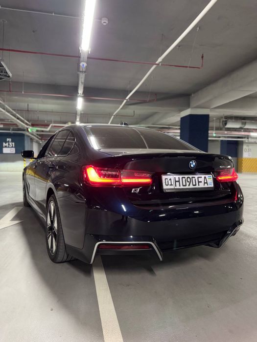 BMW i3 40L night sport