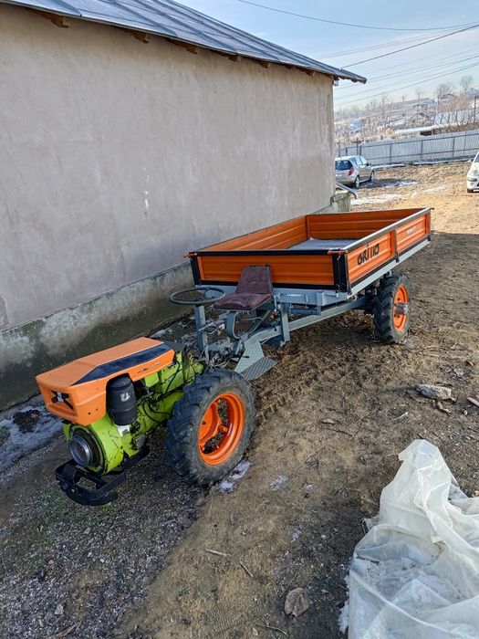 Vând motocultor 4x4 motor  lombardini 18 cai