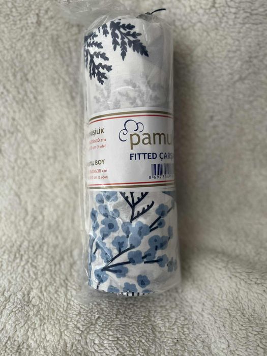 Чаршаф с ластик и калъфки