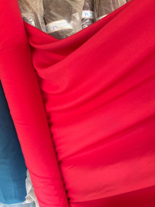 Разпродажба на платове