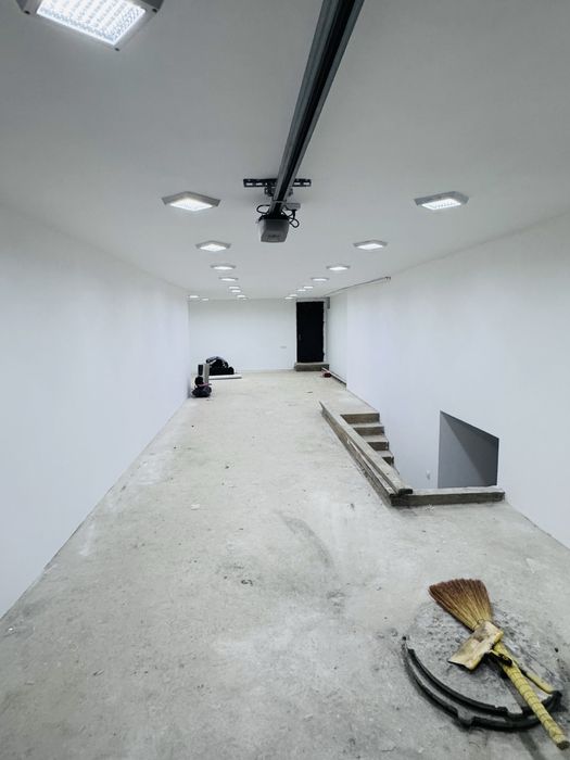 Сдается 200кв помешения рядом с метро Чиланзар