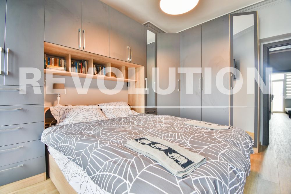 Дава се под наем Тристаен апартамент в София, Център - 90 кв.м за 2000 € - Снимка #6