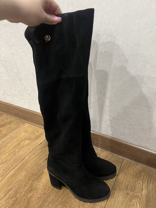 Продам зимние ботфорты натуралка