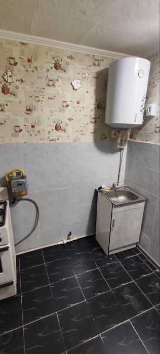 Фарґона шахар текстил 7-мактаб оркасида 2 хоналик кв