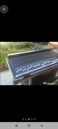 Mixer Mackie 32 canale + Rack efecte