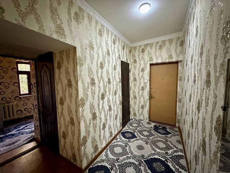 ÷ 1/2/4 Чиланзар 13 квартал 40м² Улучшенка продаётся квартира