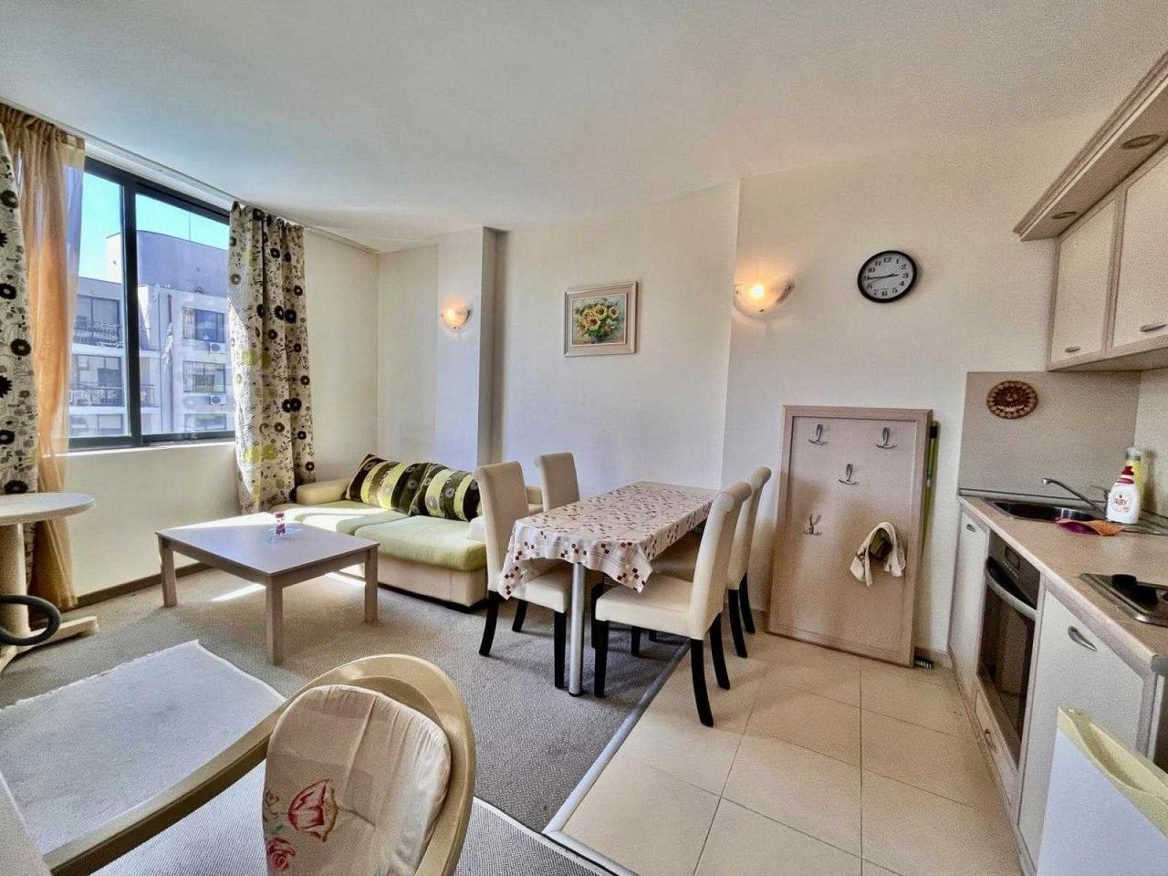 Продава се Тристаен апартамент в к.к. Слънчев бряг - 74 кв.м за 987 €/кв.м - Снимка #4