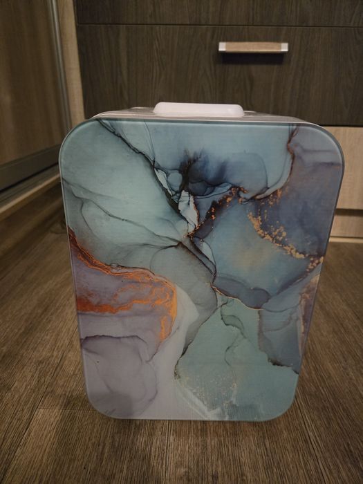 Холодильник  для косметики