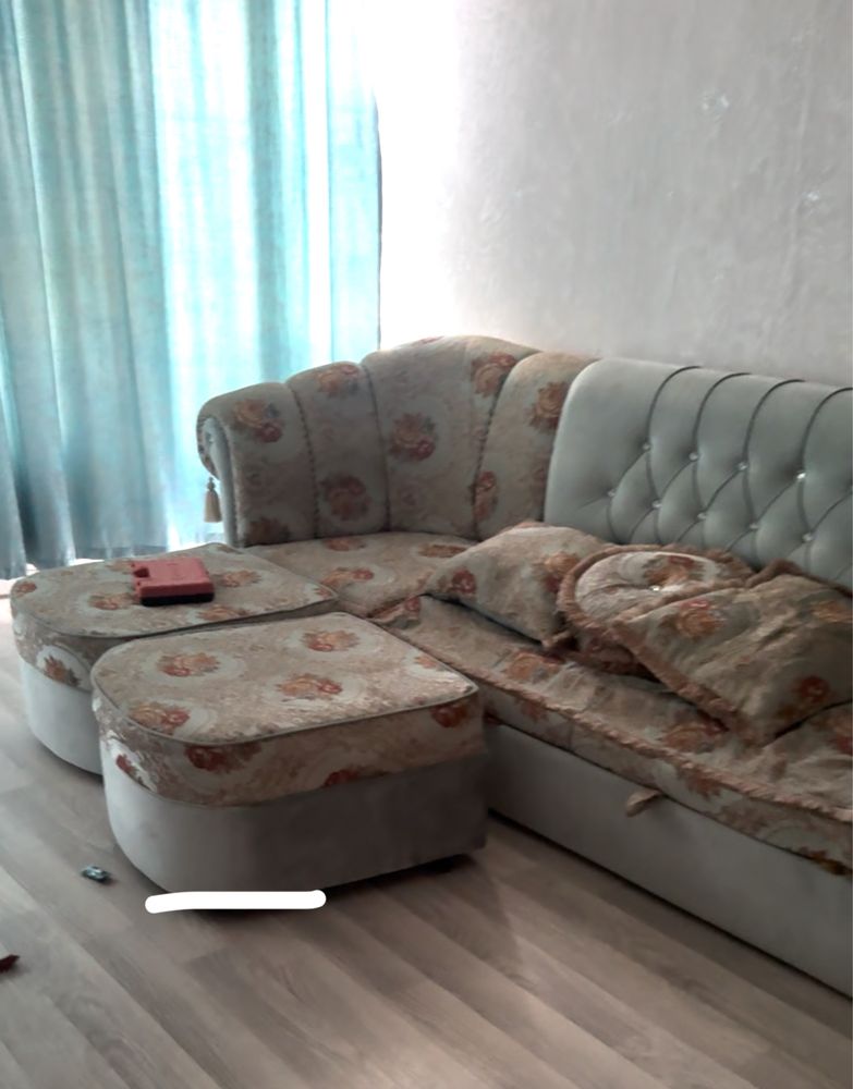 Продается диван в нормальном состоянии