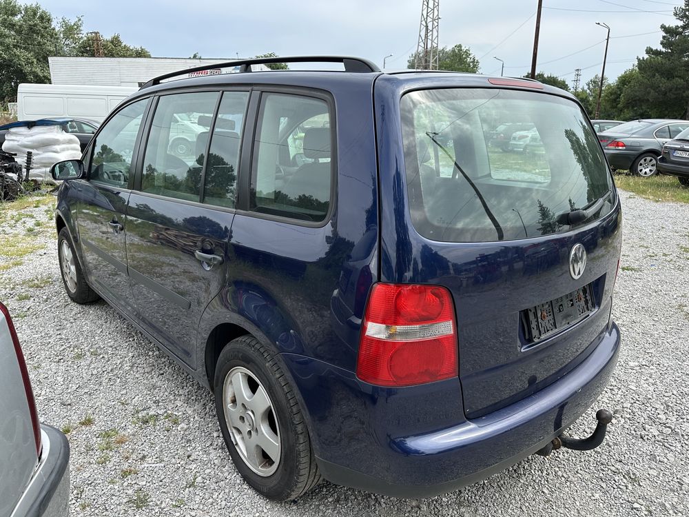 VW TUARAN 1.9 дизел 6ск 6+1  САМО НА ЧАСТИ