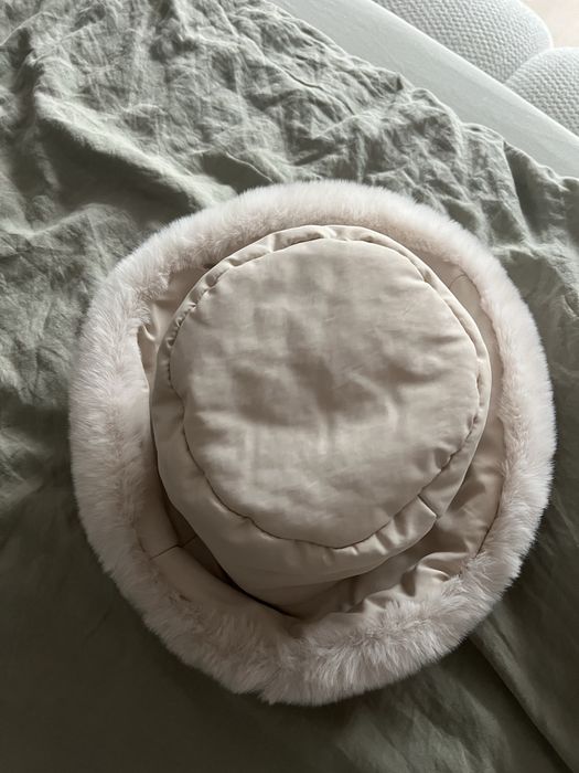 Зимна шапка Zara