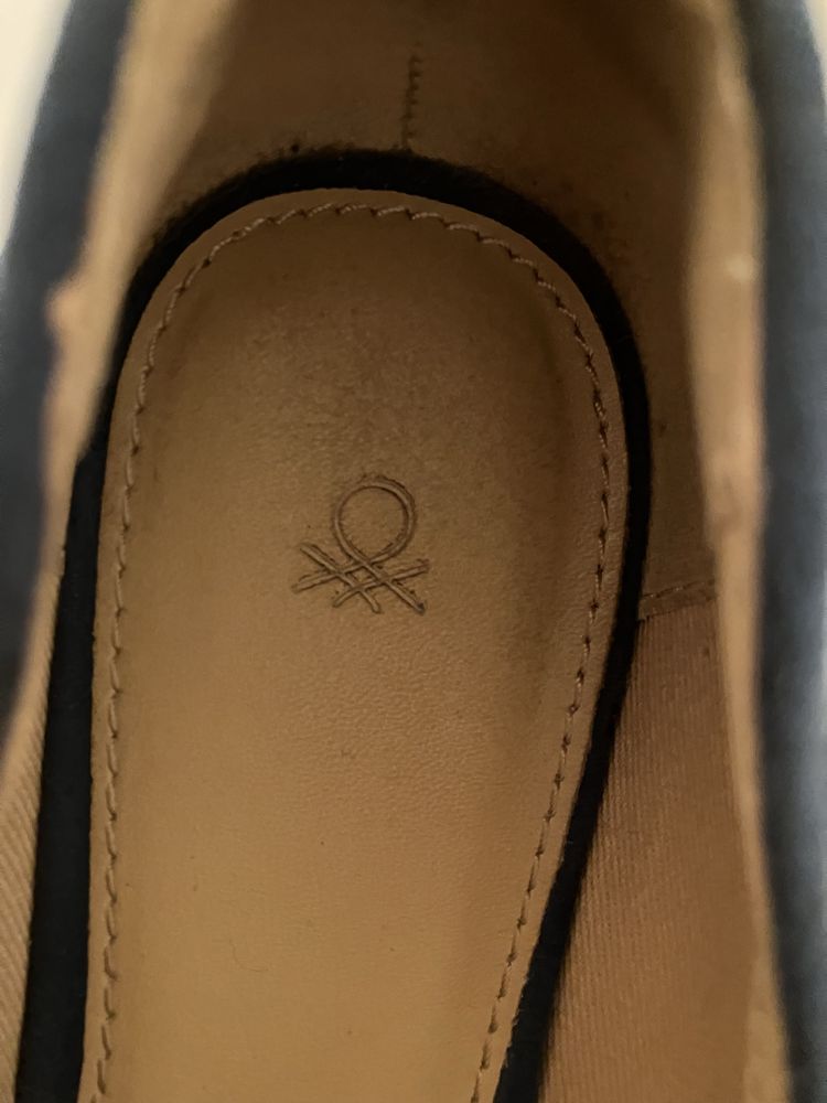 Женские лоферы Benetton