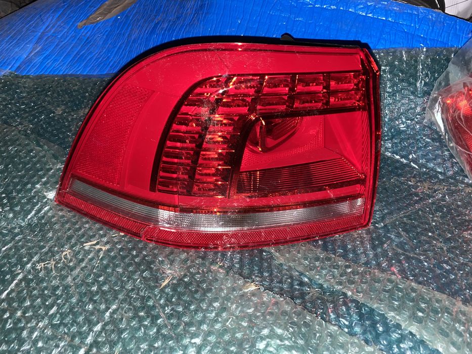 Stop Vw Touareg 7P 2010 - 2015 stop stanga led  Fisurat Pret fix
